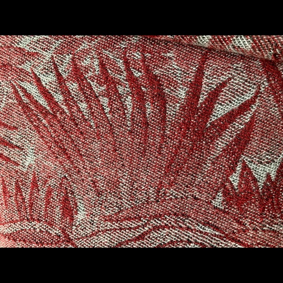 Fendi reversible Lotus/Rising Sun stole/scarf, wool blend, great condition - Picture 3 of 9